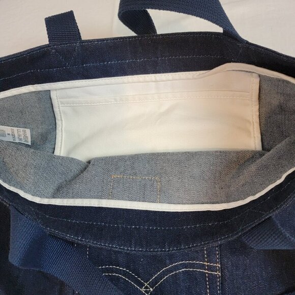 Levi’s® Back Pocket Tote Bag  - Like New - Picture 5 of 9